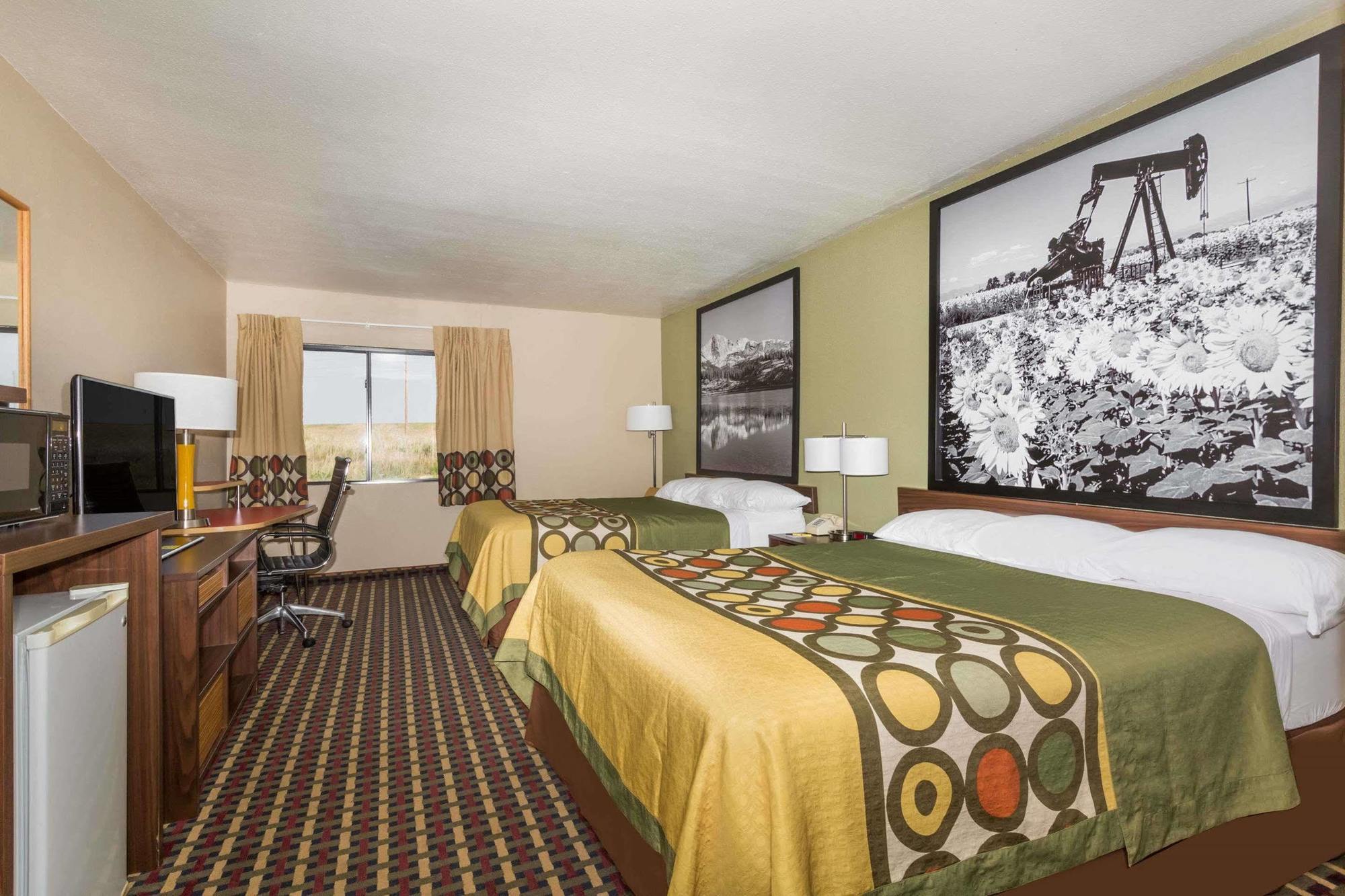 Super 8 By Wyndham Sterling Co Hotel Екстериор снимка